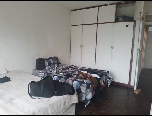 2.5 BEDROOM FLAT FOR SALE IN DURBAN CENTRAL